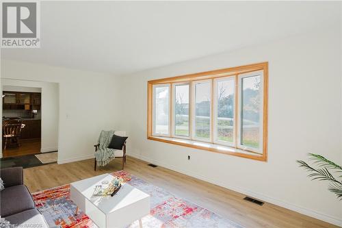 7199 Highway 21, South Bruce Peninsula, ON - Indoor Photo Showing Living Room