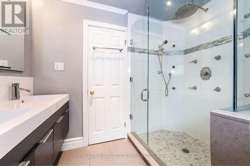 4069 Lakeshore Road, Burlington, ON - Indoor Photo Showing Bathroom