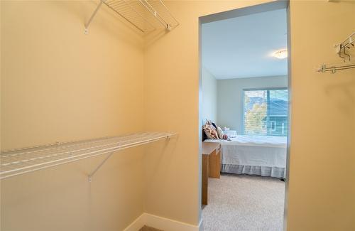 211-256 Hastings Avenue, Penticton, BC - Indoor With Storage