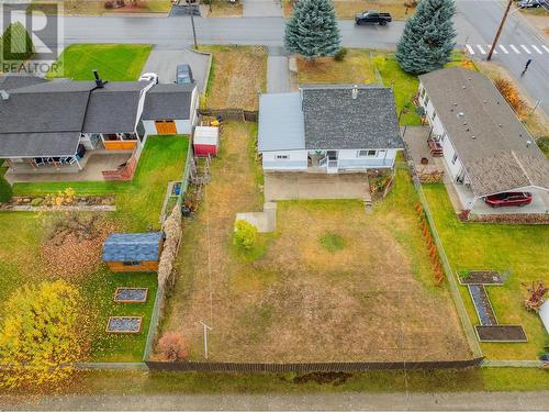 96 Pine Avenue, Fruitvale, BC - Outdoor With View