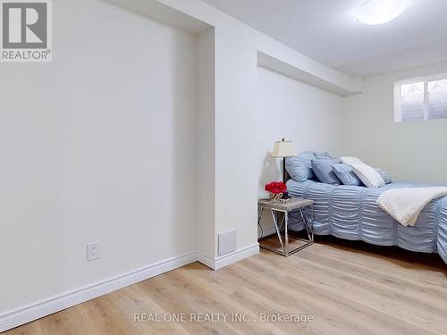 47 Lowe Boulevard, Newmarket, ON - Indoor Photo Showing Bedroom