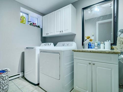 Bathroom - 13115 Rue Du Maquignon, Mirabel, QC - Indoor Photo Showing Laundry Room