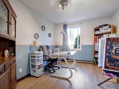 Bedroom - 422 29E Avenue, Pointe-Calumet, QC - Indoor Photo Showing Office