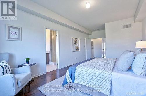 60 Elyse Court, Aurora, ON - Indoor Photo Showing Bedroom