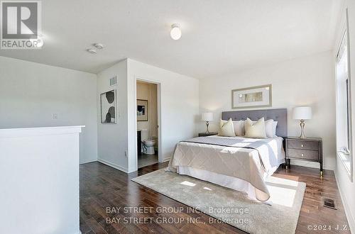 60 Elyse Court, Aurora, ON - Indoor Photo Showing Bedroom