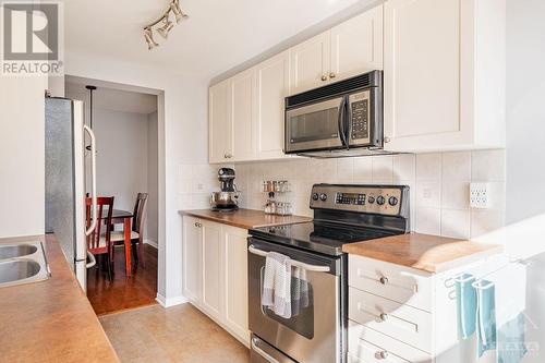 206 Greenridge Street, Ottawa, ON - Indoor Photo Showing Kitchen