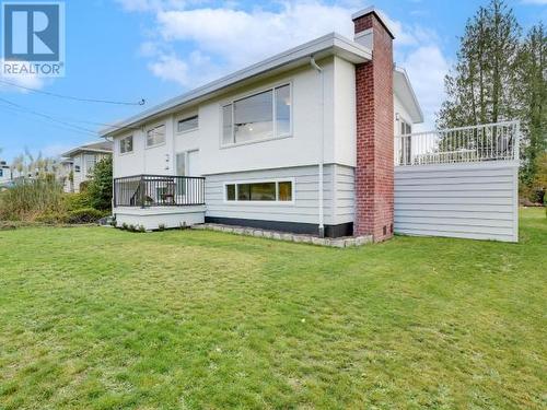 7358 Field Street, Powell River, BC - Outdoor With Deck Patio Veranda