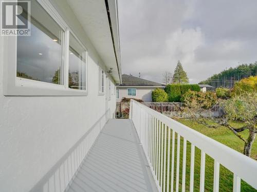 7358 Field Street, Powell River, BC - Outdoor