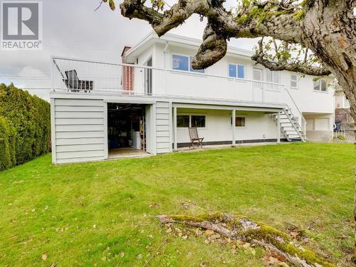 7358 Field Street, Powell River, BC - Outdoor