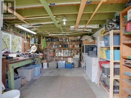 7358 Field Street, Powell River, BC - Indoor