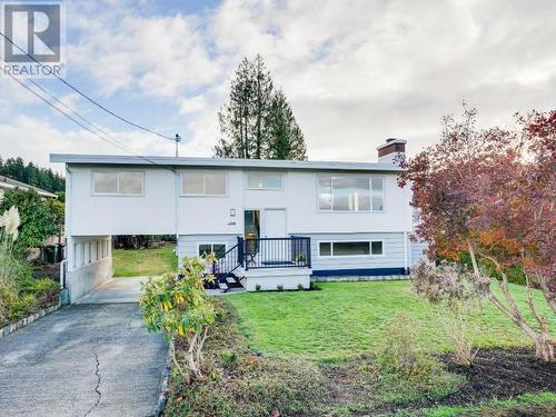 7358 Field Street, Powell River, BC - Outdoor