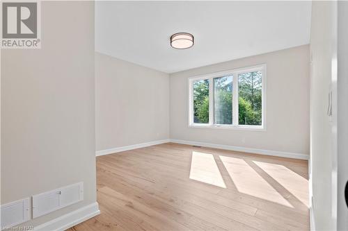 Primary Bedroom w/walk-in-closet and 5pc ensuite bathroom - 27 Maple Leaf Avenue S, Ridgeway, ON - Indoor Photo Showing Other Room