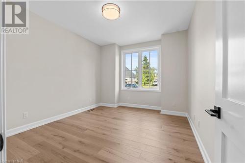 Front Bedroom #2 / Office - 27 Maple Leaf Avenue S, Ridgeway, ON - Indoor Photo Showing Other Room