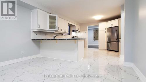 1222 Cherrydown Drive, Oshawa, ON - Indoor Photo Showing Kitchen