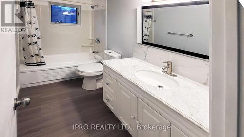 1222 Cherrydown Drive, Oshawa, ON - Indoor Photo Showing Bathroom