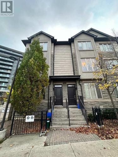 Th27 - 271 South Park Road, Markham, ON - Outdoor