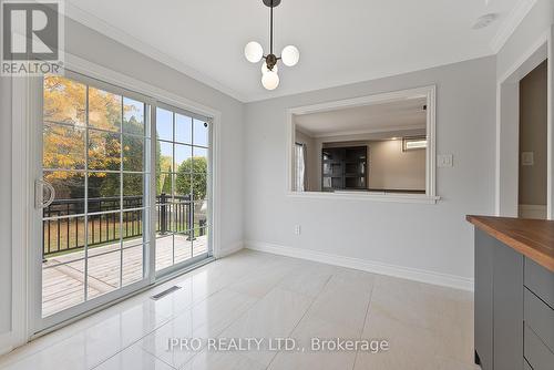 907 Leslie Valley Drive, Newmarket, ON - Indoor Photo Showing Other Room