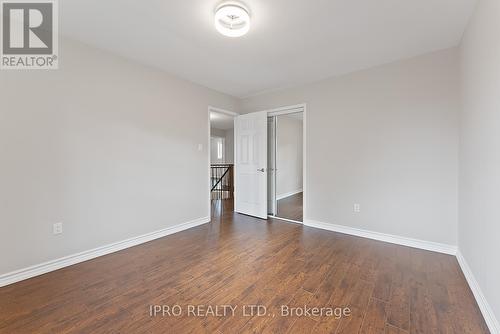 907 Leslie Valley Drive, Newmarket, ON - Indoor Photo Showing Other Room