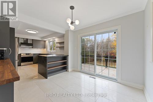 907 Leslie Valley Drive, Newmarket, ON - Indoor