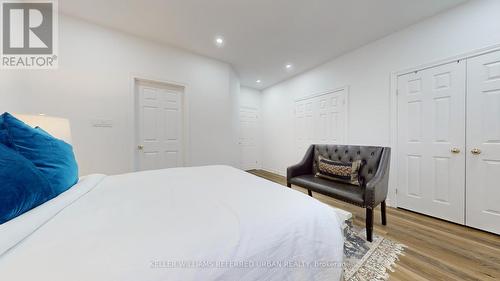 409 Georgian Drive, Barrie, ON - Indoor Photo Showing Bedroom