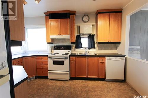 500 Rose Street, Regina, SK - Indoor Photo Showing Kitchen With Double Sink