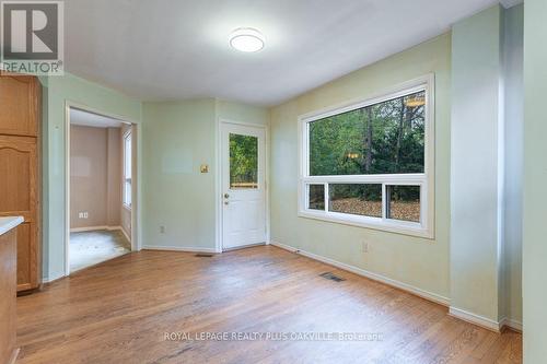 3465 Wilmot Crescent, Oakville, ON - Indoor Photo Showing Other Room