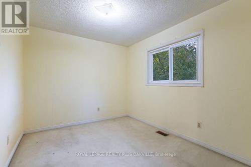 3465 Wilmot Crescent, Oakville, ON - Indoor Photo Showing Other Room