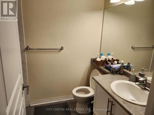 2910 - 3515 Kariya Drive, Mississauga, ON - Indoor Photo Showing Bathroom