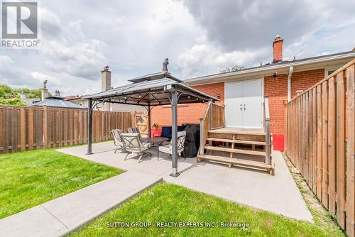 7074 Magic Court, Mississauga, ON - Outdoor