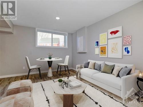 101 Main Street, Almonte, ON - Indoor Photo Showing Living Room