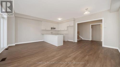 69 Conboy Drive, Erin, ON - Indoor Photo Showing Kitchen