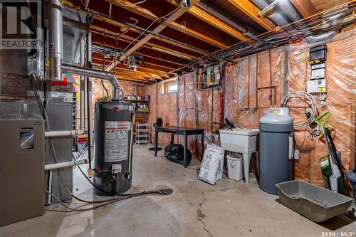 3230 Tufts Bay E, Regina, SK - Indoor Photo Showing Basement