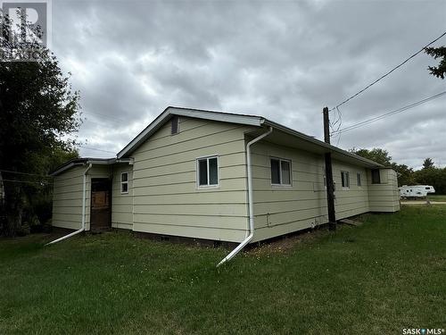 909 9Th Street, Perdue, SK - Outdoor With Exterior