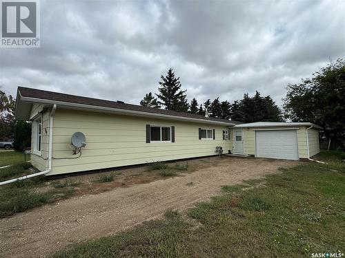 909 9Th Street, Perdue, SK - Outdoor With Exterior