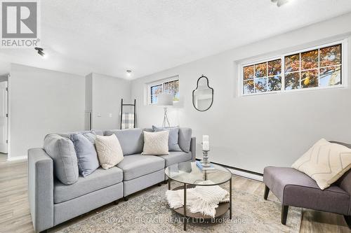 223 Lakeshore Road, Brighton, ON - Indoor Photo Showing Living Room