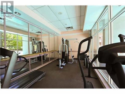 15Fl 9603 Manchester, Burnaby, BC - Indoor Photo Showing Gym Room