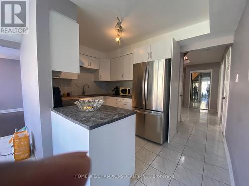 46 Canmore Boulevard, Toronto, ON - Indoor Photo Showing Kitchen