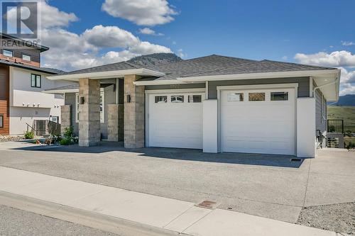 1077 Loseth Drive, Kelowna, BC - Outdoor