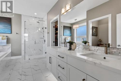 1077 Loseth Drive, Kelowna, BC - Indoor Photo Showing Bathroom