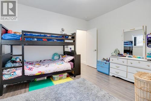 1077 Loseth Drive, Kelowna, BC - Indoor Photo Showing Bedroom