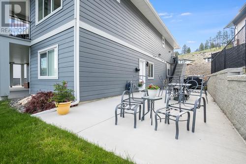 1077 Loseth Drive, Kelowna, BC - Outdoor