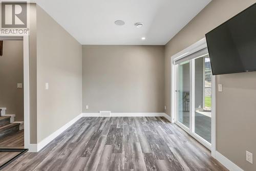 1077 Loseth Drive, Kelowna, BC - Indoor Photo Showing Other Room