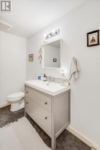 4131 Shasheen Road Road Lot# Lot B, Nelson, BC - Indoor Photo Showing Bathroom