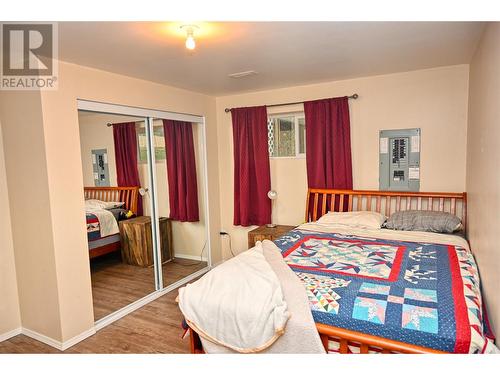 1220 Ash Street Street, Creston, BC - Indoor Photo Showing Bedroom