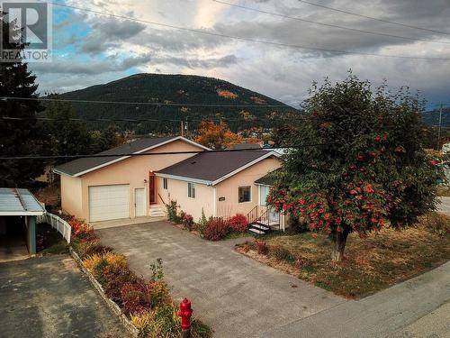 1220 Ash Street Street, Creston, BC - Outdoor