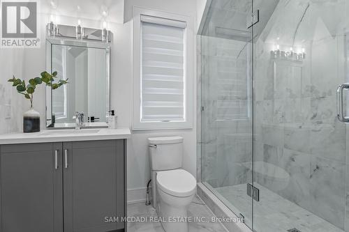 1080 Roosevelt Road, Mississauga, ON - Indoor Photo Showing Bathroom