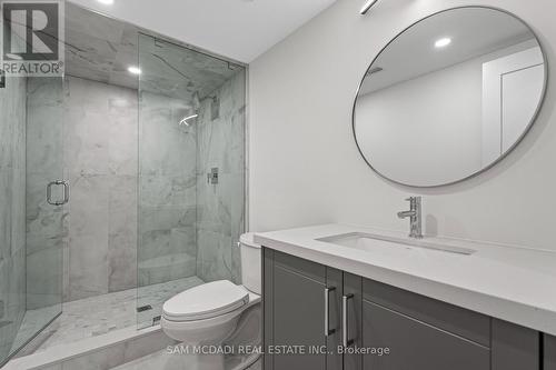 1080 Roosevelt Road, Mississauga, ON - Indoor Photo Showing Bathroom