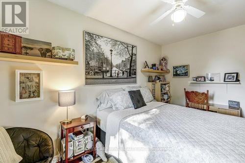 655 Cumberland Avenue, Burlington, ON - Indoor Photo Showing Bedroom