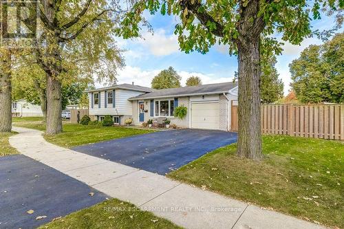 655 Cumberland Avenue, Burlington, ON - Outdoor With Facade