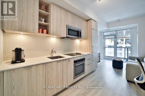 2903 - 50 Ordnance Street, Toronto, ON - Indoor Photo Showing Kitchen With Upgraded Kitchen